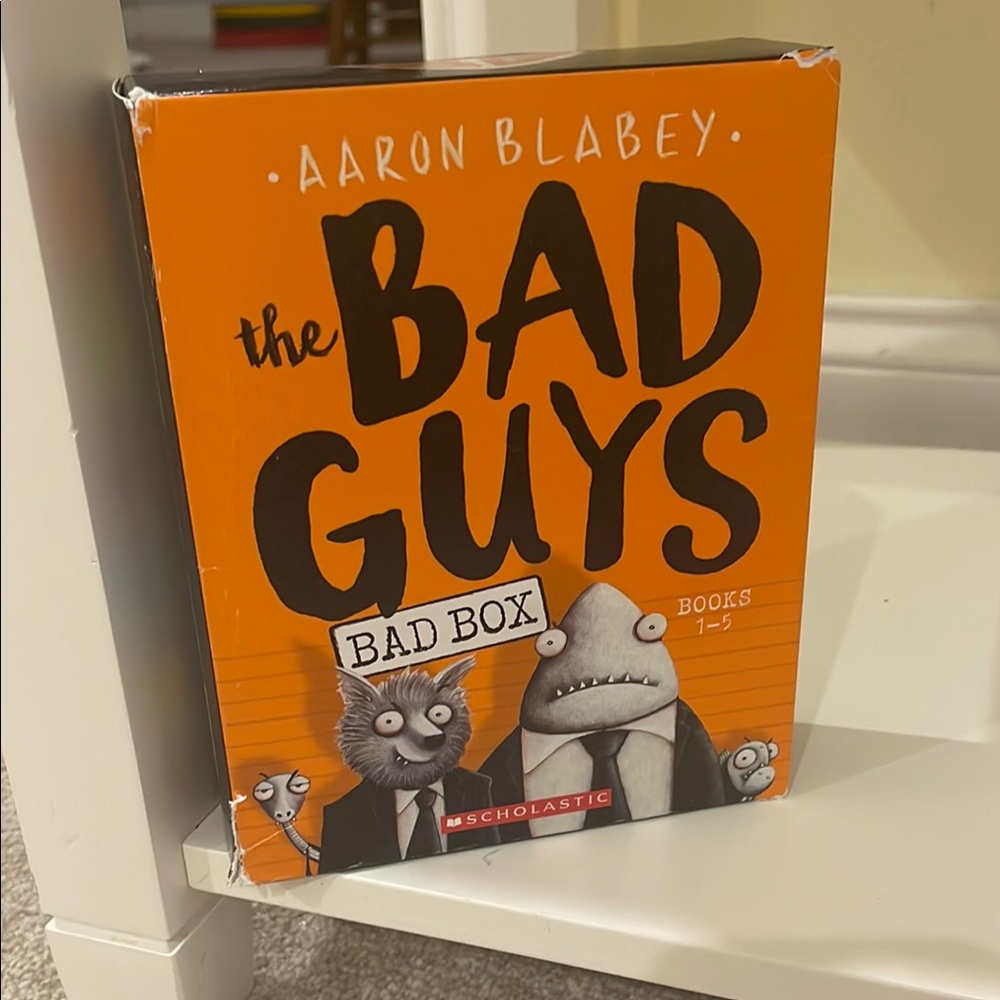 Scholastic The Bad Guys Book Set - Black, Orange, White